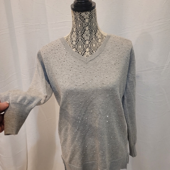 Le Chateau VNeck with Rhinestones sz XL - Picture 4 of 8